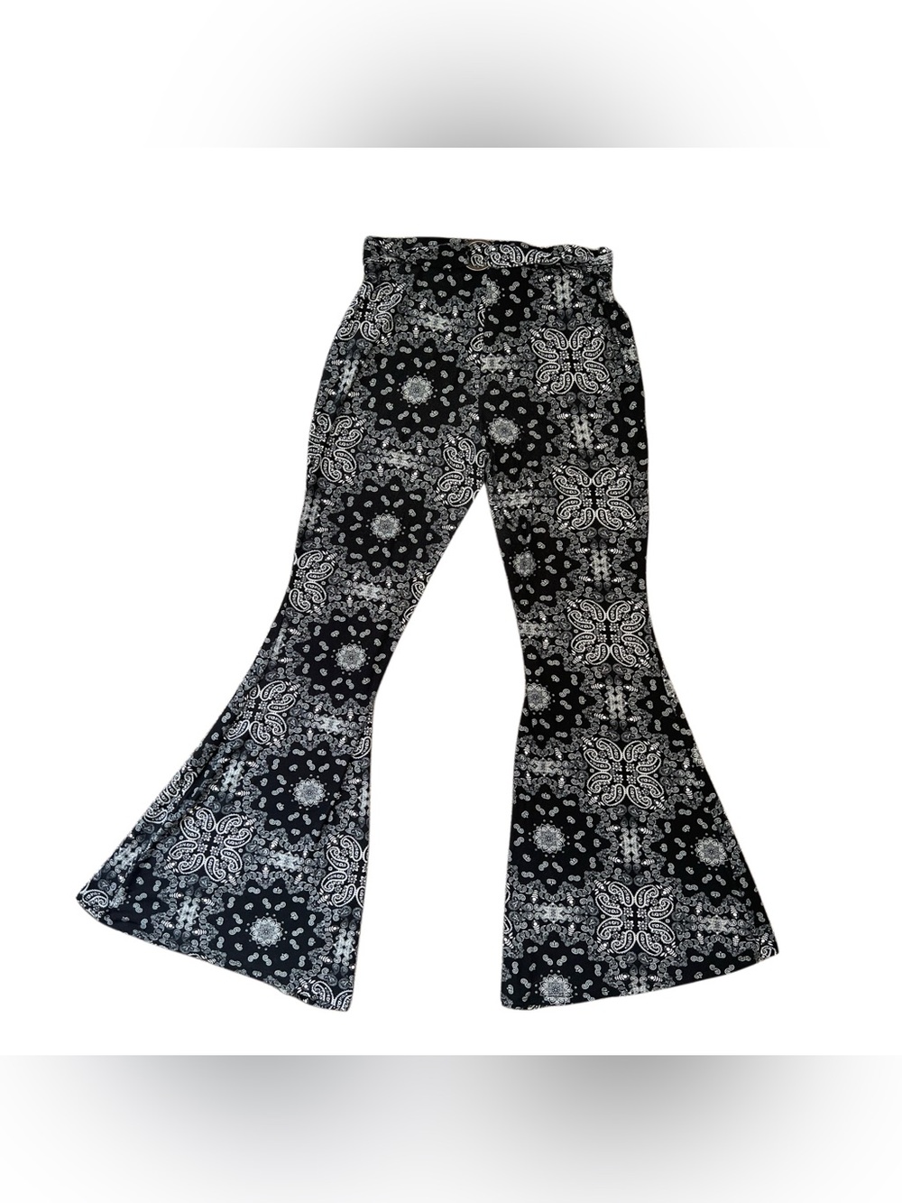 Rue21 Iconic Butter Soft Bell Bottoms